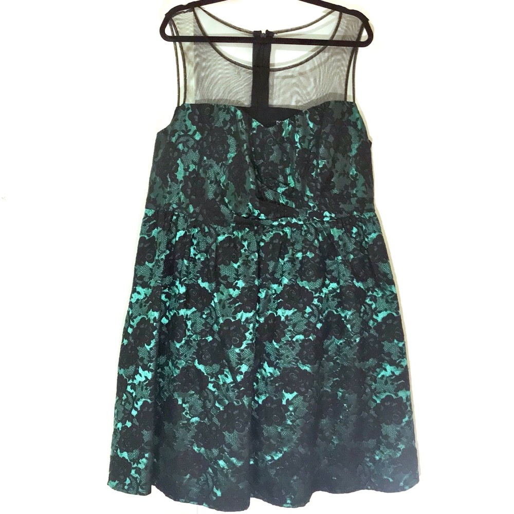 Emerald Green Lace Dress